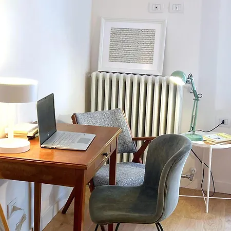 Tramonti E Laghi - Charming Bed & Breakfast Comerio