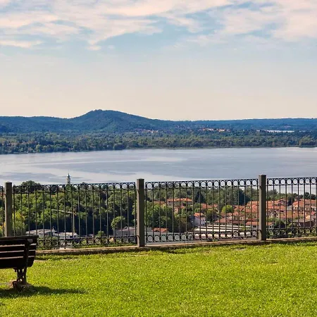 Tramonti E Laghi - Charming Bed & Breakfast 3*