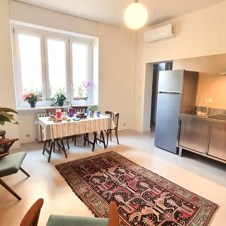 Bed & Breakfast Tramonti E Laghi - Charming 3*