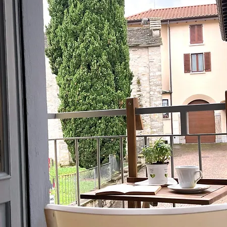 Tramonti E Laghi - Charming Bed & Breakfast 3*